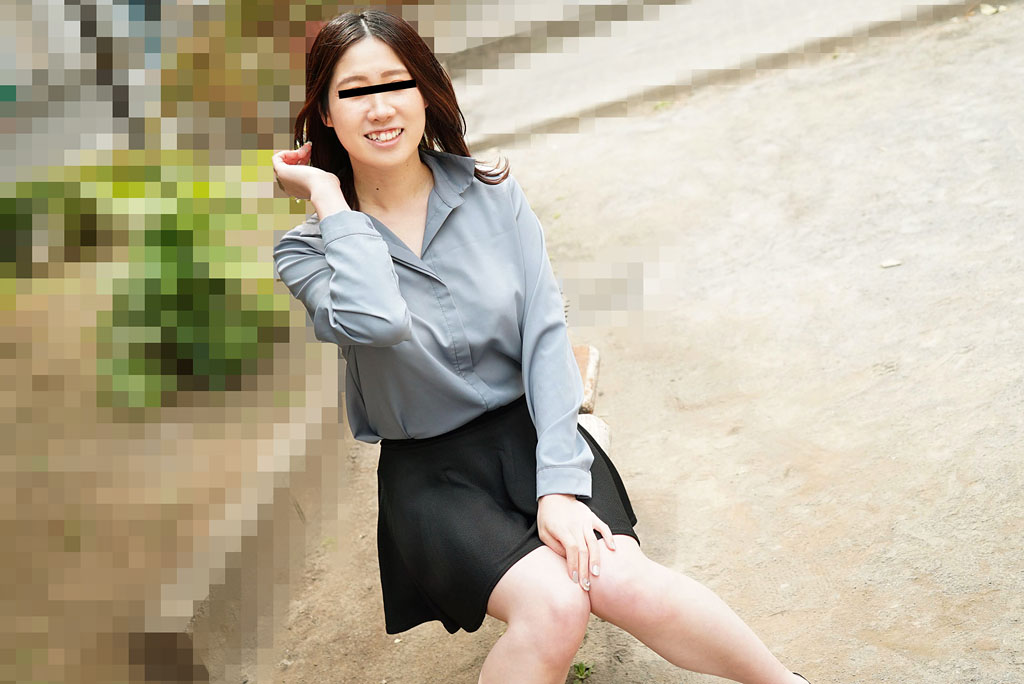 Poster of 10MUSUME_100923_01 - Vụng trộm nơi công sở giờ nghỉ trưa