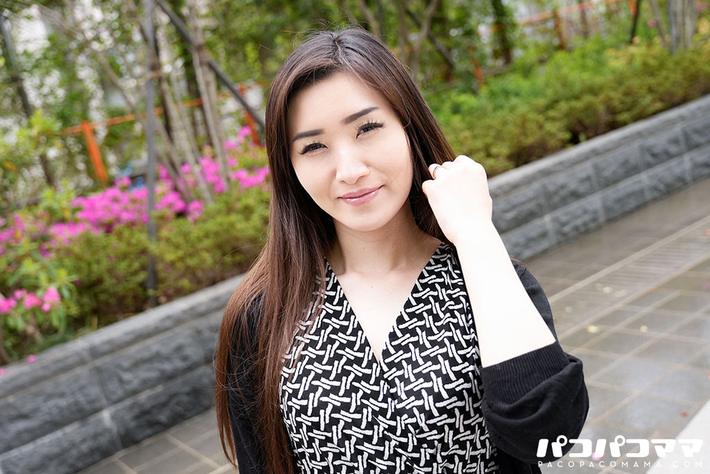 Poster of 112324_100 - Chị gái nghiệp dư tìm cảm giác lạ