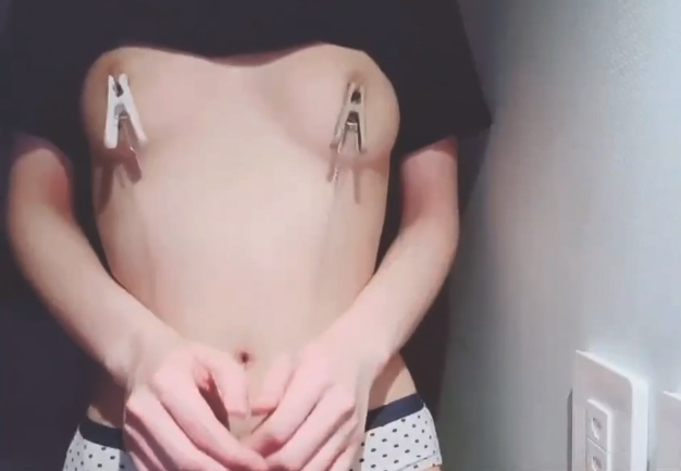 Poster of Áo thun đen kẹp ti P1