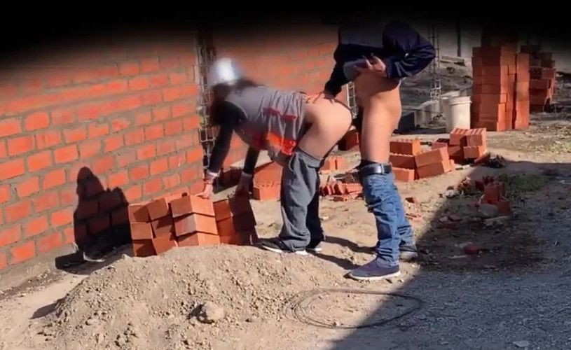 Poster of Chịch em giám sát ngay tại công trường tranh thủ giờ nghỉ trưa công trình vắng người