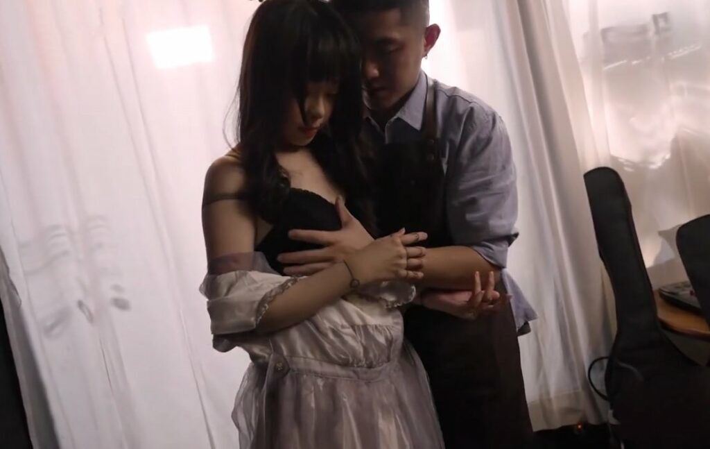 Poster of Con rối thỏa mãn nghệ nhân làm ra mình lúc nữa đêm