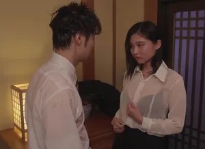 Poster of Lời thì thầm của em nhân viên với anh cấp trên đẹp trai: “chúng ta vào nhà nghỉ trú mưa thôi”