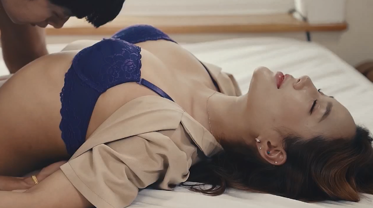 Poster of Trải nghiệm mới mẻ cùng em trong lần đầu làm tình