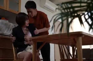 Poster of Trở về sau khi bị hấp diêm thì tiếp tục bị bố và em Anh xã chơi